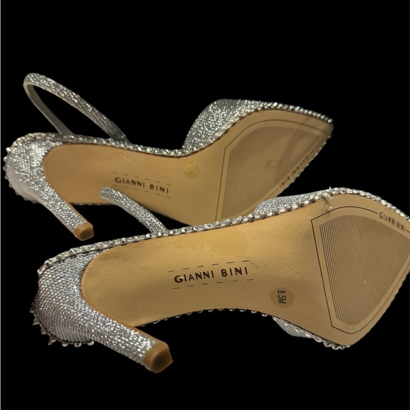 GIANNI BINI  gorgeous silver dress heels; EUC: Very elegant! - Picture 3 of 11